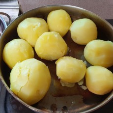 [그랑농원] 영주 햇 감자 5kg (크기 혼합)